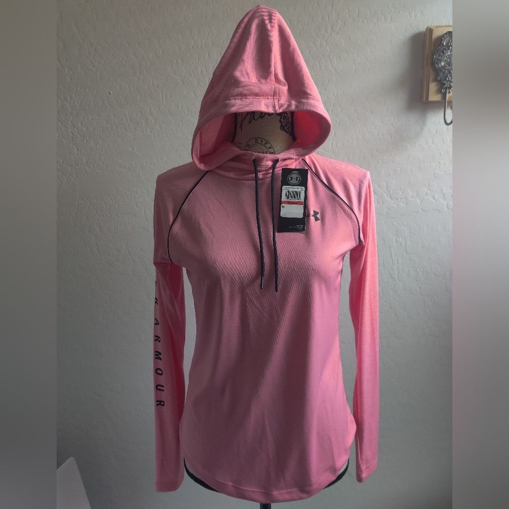 NWT Under Armour Pink Salmon Coral Long sleeve hood active Heatgear pullover_XS